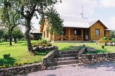 Aštuoniolikos vietų namelis