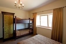 Trivietis - keturvietis Nr. 25 