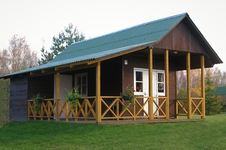 Keturių vietų vieno kambario namelis