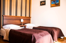 Apartamentai 2 kambarių su virtuve, židiniu ir lauko terasa 