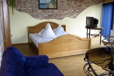 Kambarys su dvigule lova 