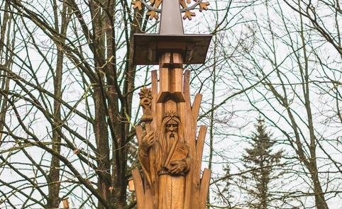 Kryždirbystė ir kryžių simbolika