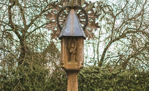 Kryždirbystė ir kryžių simbolika