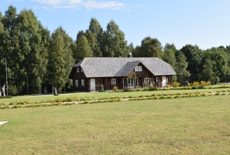 „Auksinio elnio dvaras“