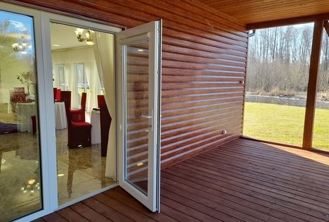 Alės Podėnienės sodyba