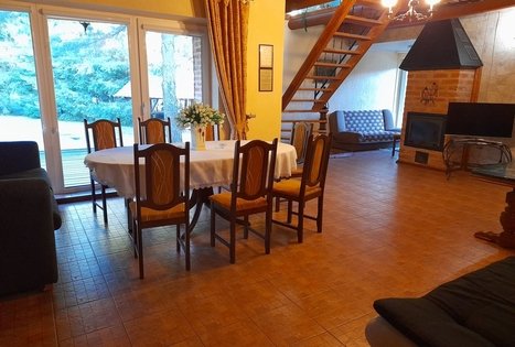 Alės Podėnienės sodyba