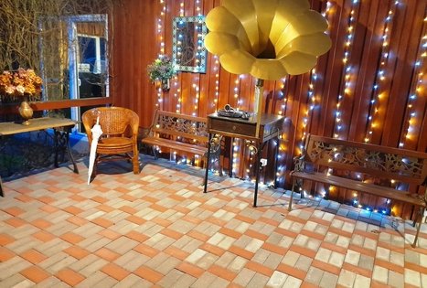 Alės Podėnienės sodyba