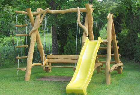 Julijos ir Broniaus Staponkų sodyba