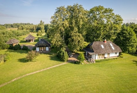 „Ažvinčių sodyba“