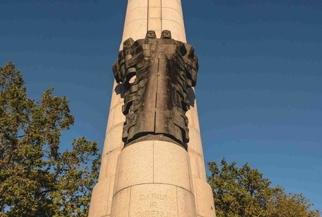 Paminklas Steponui Dariui ir Stasiui Girėnui