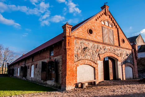 Aštriosios Kirsnos dvaras