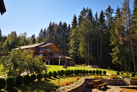 Elenos ir Albino Klimų sodyba „Iešnalė“