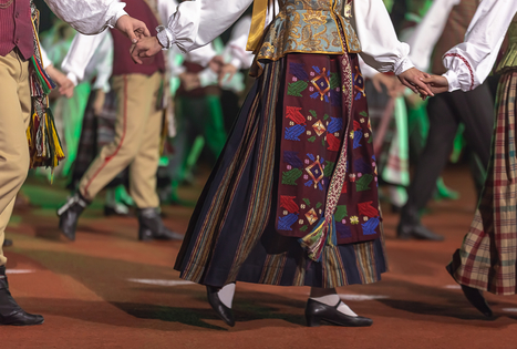Dainų ir šokių šventės Baltijos valstybėse: atitikmens nėra visame pasaulyje