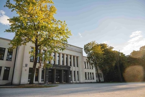 Lietuvos sporto universiteto centriniai rūmai