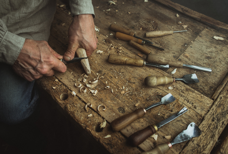 Muzikos instrumentų gaminimo amatas: muzikantai, tapę meistrais