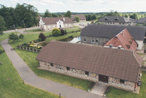 Platelių dvaro sodyba