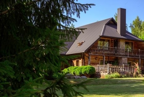 „L. ir S. Sadauskų sodyba“