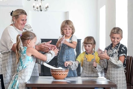 Senovinių meduolių kepimas