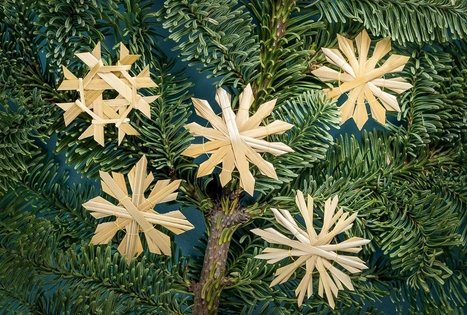 „Šiaudų vėrimas“