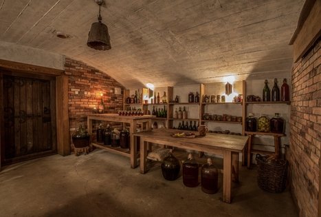 Etnografinis rūsys L. ir S. Sadauskų kaimo turizmo sodyboje