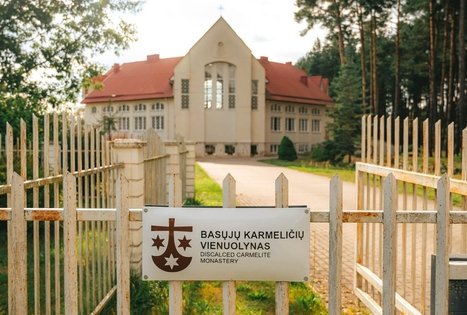 Šv. Juozapo ir Šv. Kūdikėlio Jėzaus Teresės basųjų karmeličių vienuolynas