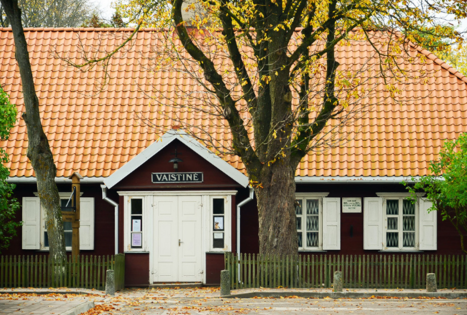 Viekšnių vaistinės muziejus