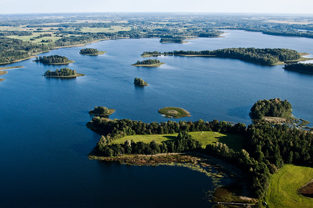 Bore blend parachute Rubikių ežeras su 16 salų | Atostogos kaime