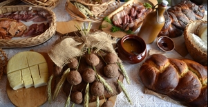 Amatų kiemelis Alovėje