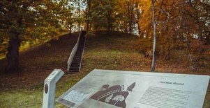 Jaučakių piliakalnis