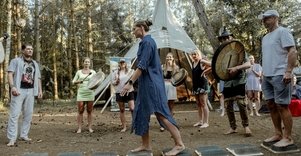 Stovėjimo ant vinių praktikos