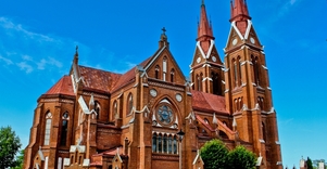 Švėkšnos Šv. apaštalo Jokūbo bažnyčia