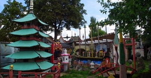 A. Jonušo žemaitiška, japoniška, kiniška sodyba–muziejus